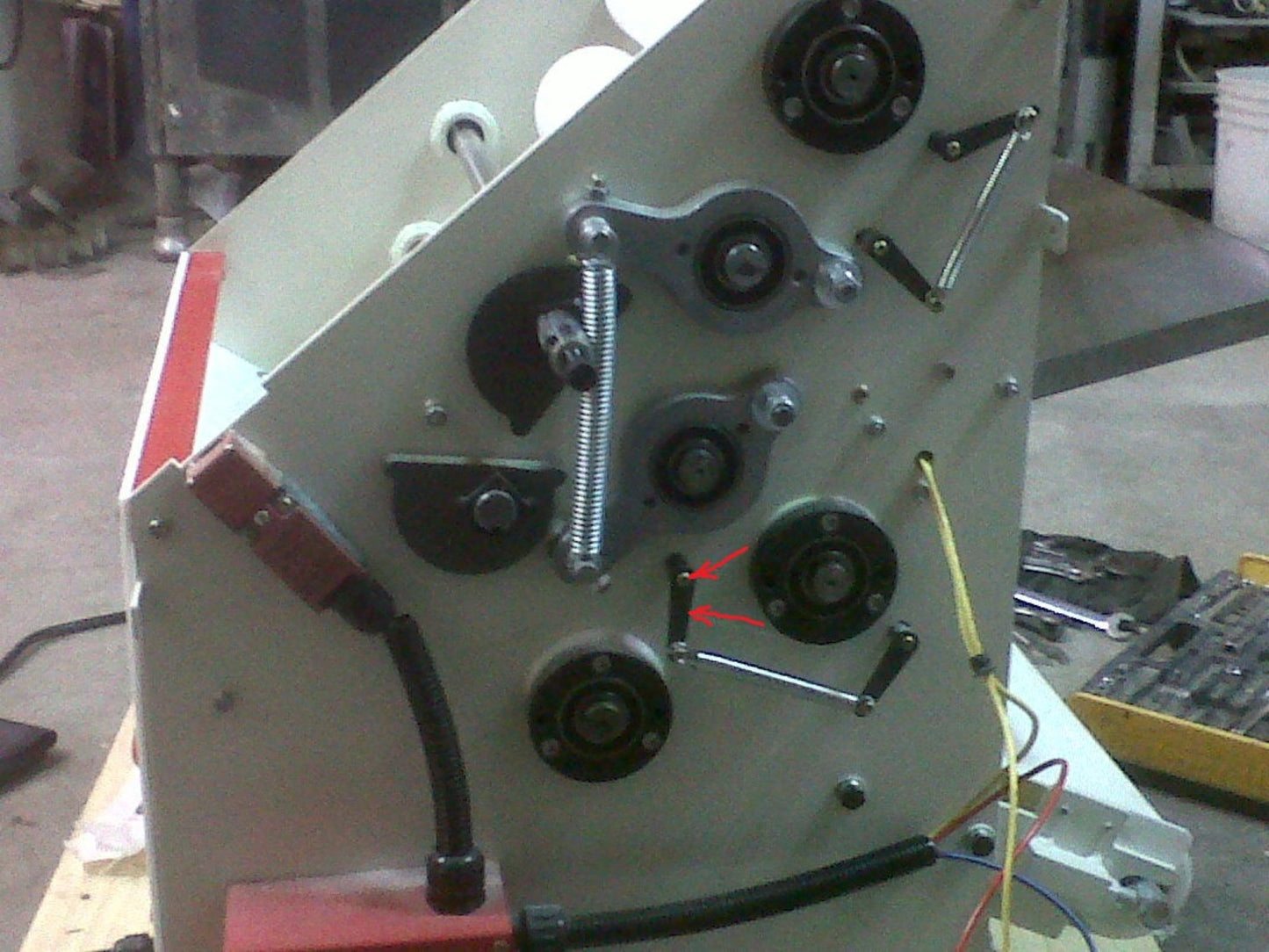 BakeMax BMPS001 Commercial Countertop Heavy Duty 20 Inch Two Pass Pizza and Pie Dough Sheeter